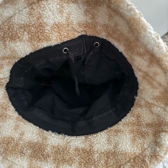 Bucket hat - Picture 3 of 6